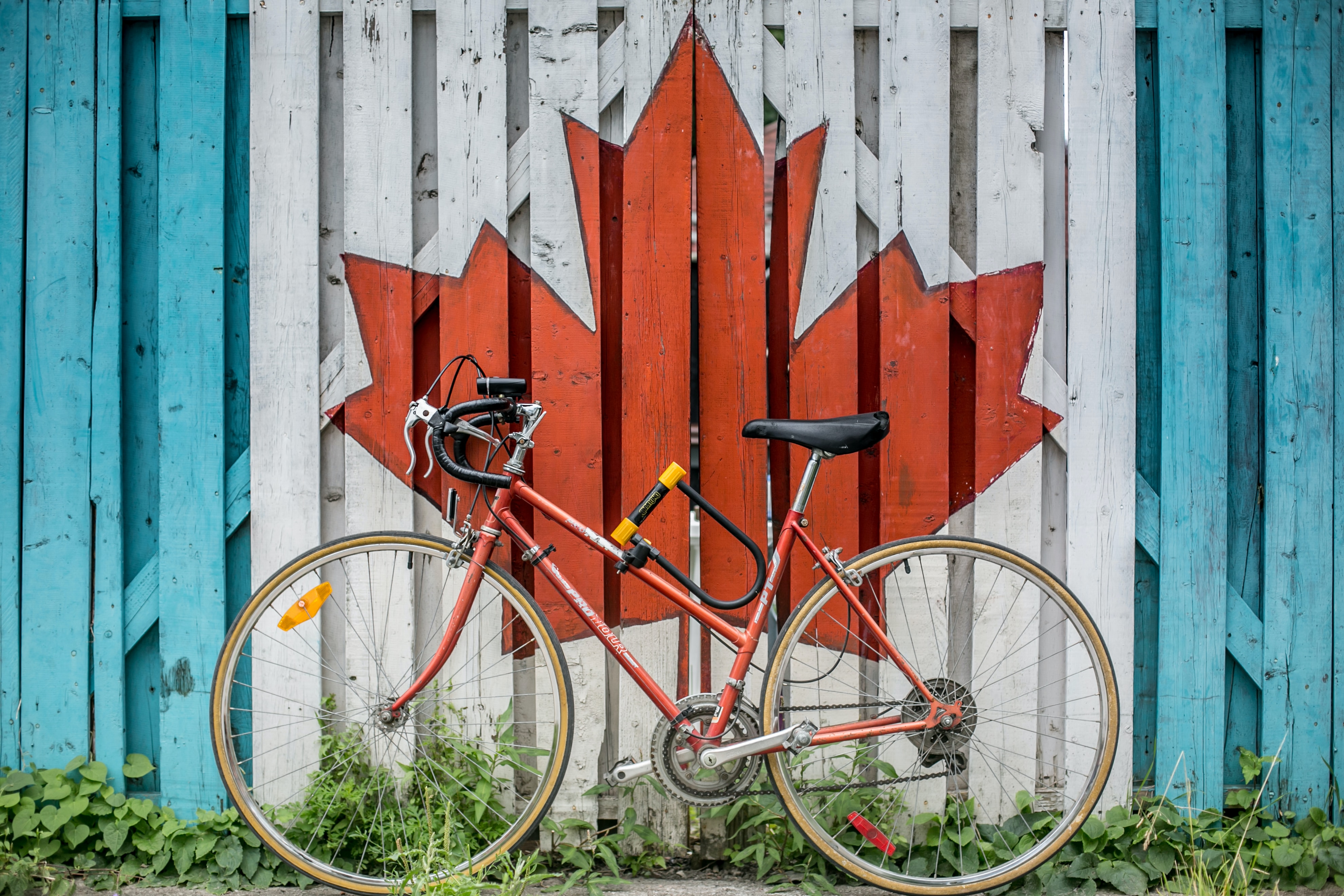 Is Canada’s commuter bicycling population becoming more representative of the general population over time? A national portrait of bicycle commute mode share 1996–2016.